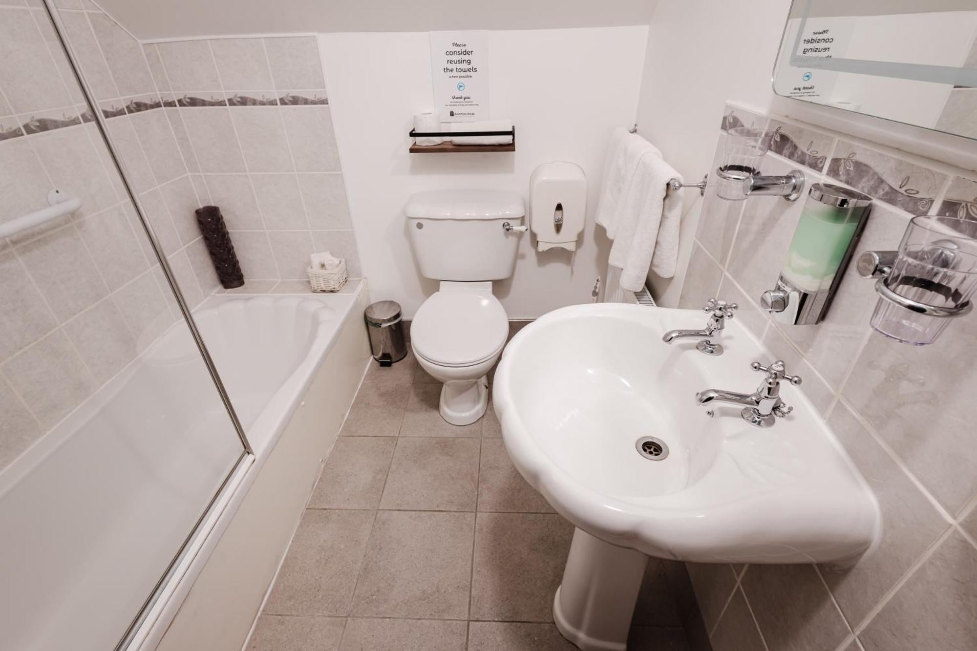 Guest house Avonmore House 4*